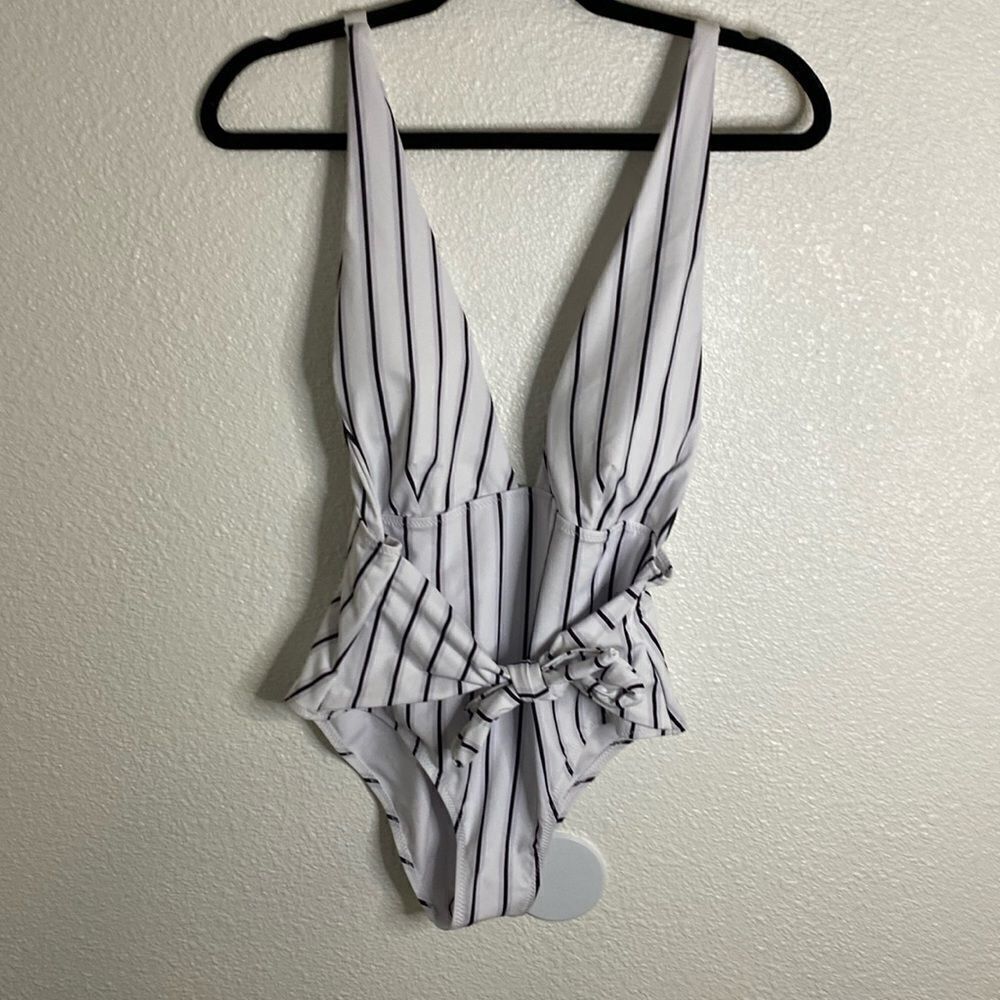 NWT- CUPSHE plunging striped cheeky one piece- Size large